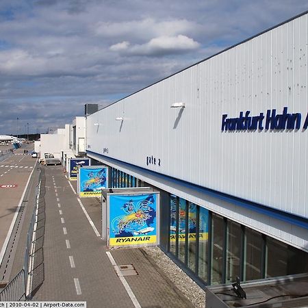 The Venue Frankfurt-Hahn Airport Hotel Hirschfeld Kültér fotó